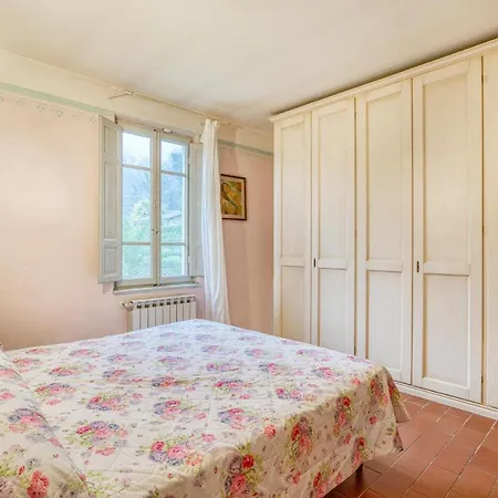 Awesome In With Kitchen Holiday home Camaiore