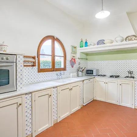 Holiday home Awesome In With Kitchen